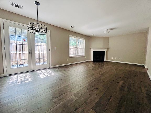open family and dining room