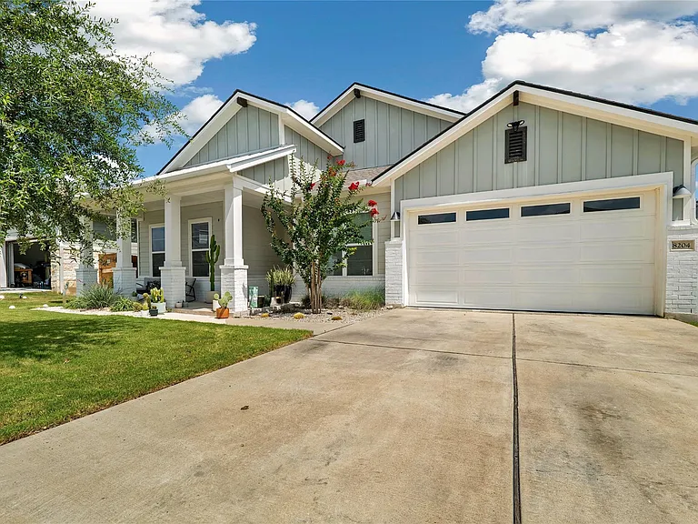 8204 Orizzonte St — Photo 3