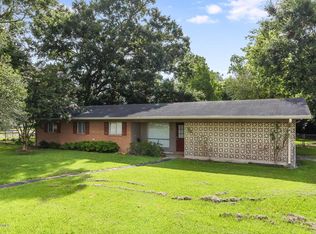 1501 Sylvester St, Abbeville, LA 70510