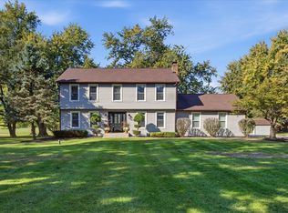 9748 Greentree Dr, Carmel, IN 46032