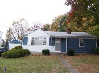 150 Fenner Ave, Middletown, RI 02842