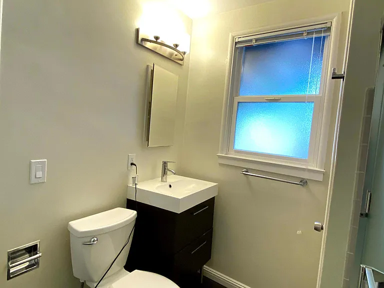 563 Miramonte Ave #NA — Photo 11