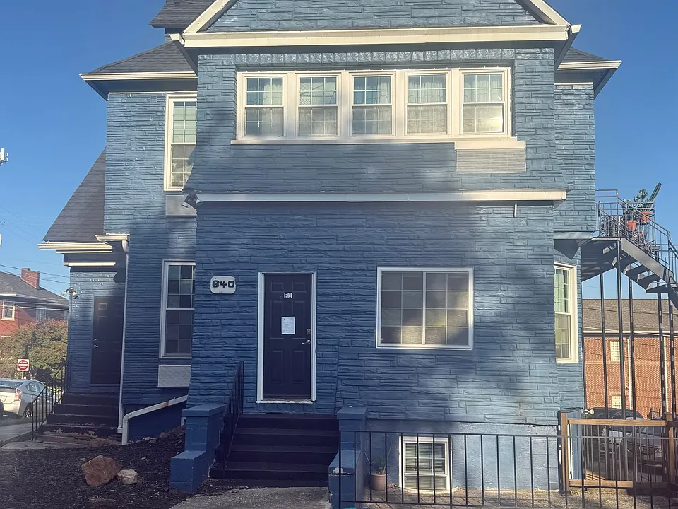 838 N 4th Ave