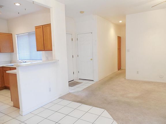 5th image of 1001 N Pasadena St Unit 65