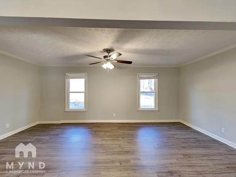 141 McElroy Rd — Photo 9
