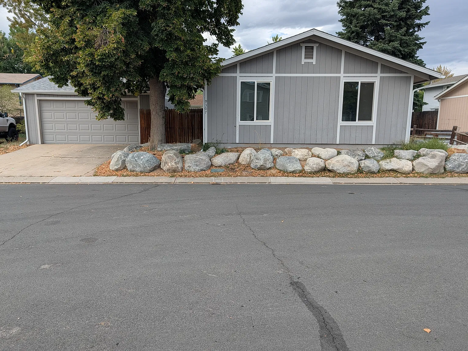 2 bed, 960 sqft, $2,400 — Photo 1