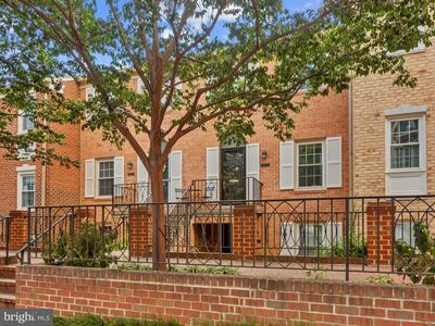 3275 Sutton Pl NW APT B, Washington, DC, 20016