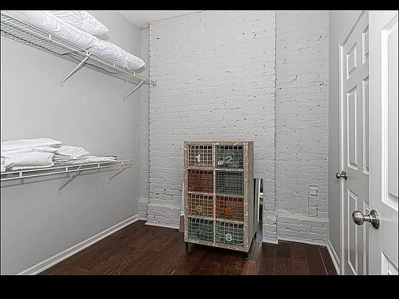 5th image of 101 W Jackson Ave #7
