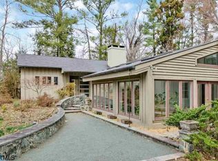 2005 Pine Top Rd, Charlottesville, VA 22903