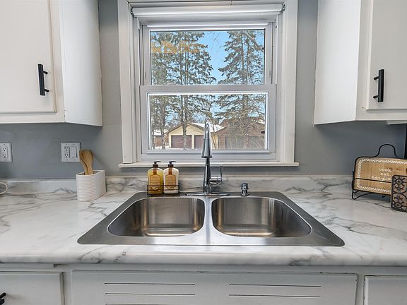 5th image of 1101 13th St S