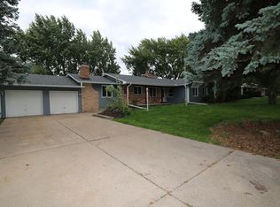 749 Forest Dale Rd, New Brighton, MN 55112