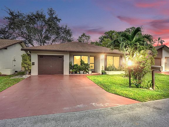 2nd image of 1752 SW 19 Avenue
