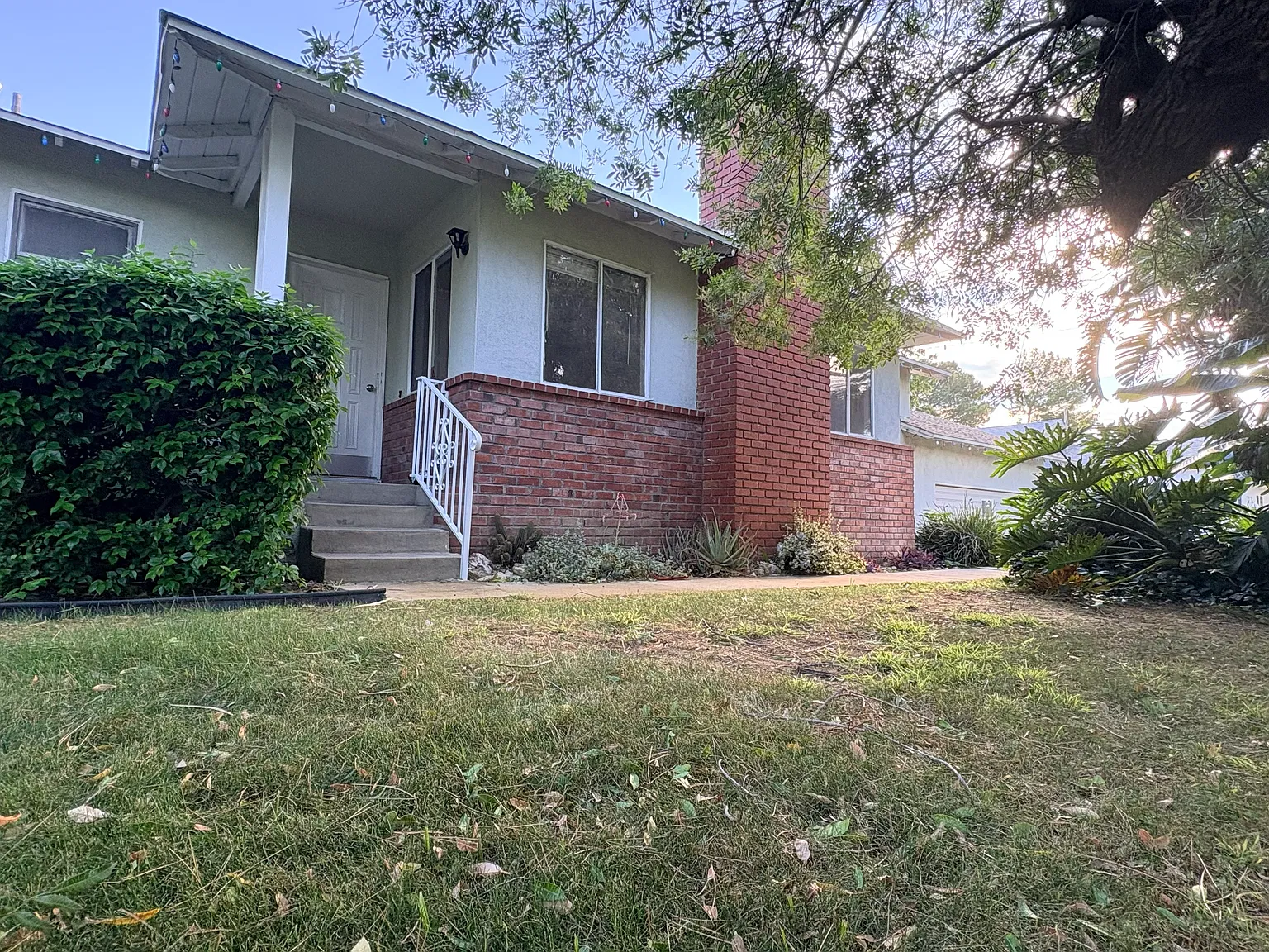 3 bed, 1372 sqft, $4,495 — Photo 2