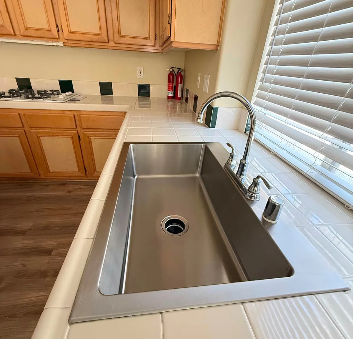 4 bed, 2026 sqft, $3,500 — Photo 4