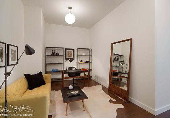 3rd image of 425 W 50th St APT 11C