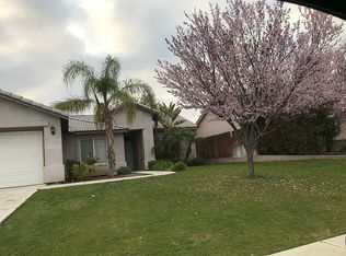 3449 Floral Meadow Dr, Bakersfield, CA 93308
