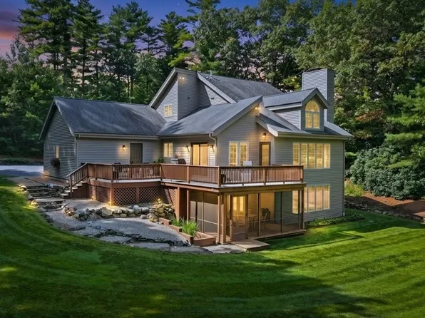 182 High St, Carver, MA 02330