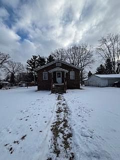 2nd image of 2721 Elkhart St