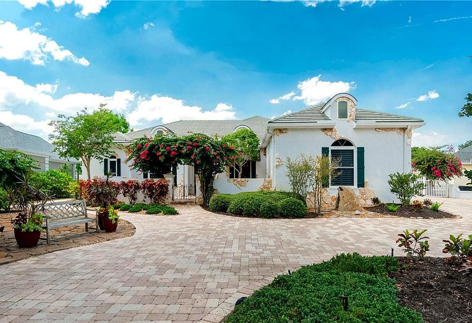1st image of 30 Golf View Dr