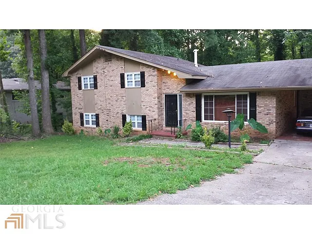 3172 Columbia Woods Dr photo 1