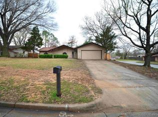 3044 E 80th Pl S, Tulsa, OK 74136