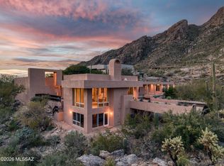 7001 N Ina Pl, Tucson, AZ 85718