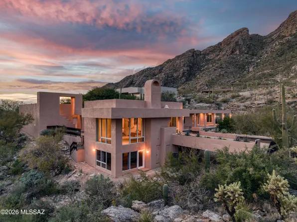 7001 N Ina Pl, Tucson, AZ 85718