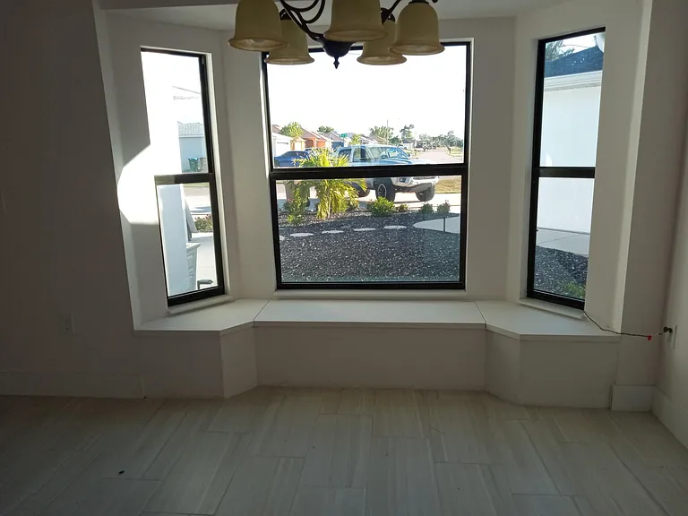 813 SW 8th St — Photo 4