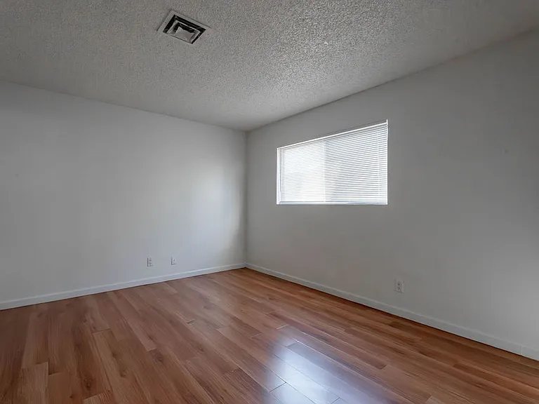 5198 Greene Ln — Photo 22