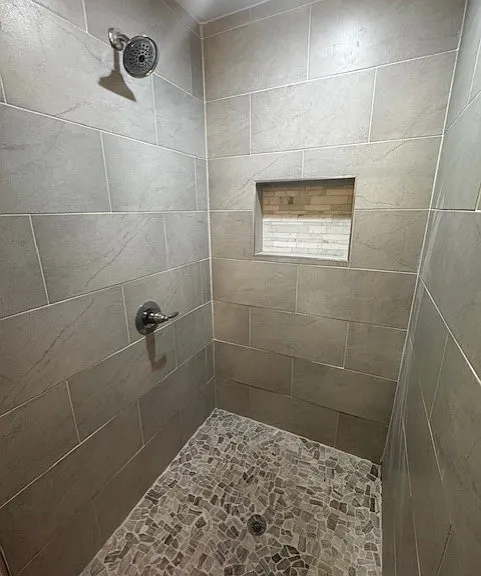 605 Martin Luther King St — Photo 11