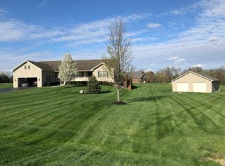 3986 Windy Ridge Dr, Springfield, OH 45502