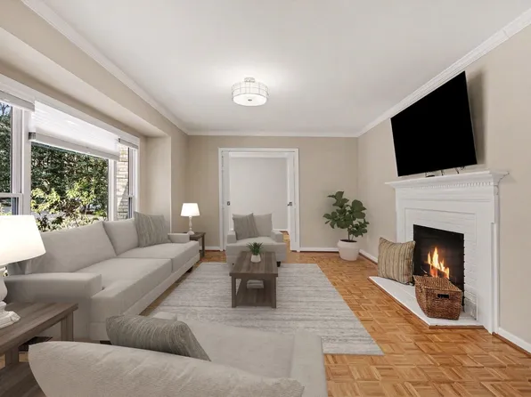 2477 Foxwood Dr, Chapel Hill, NC 27514