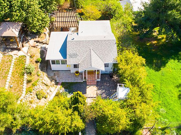 5th image of 3032 Tillie St