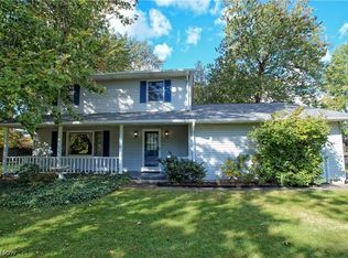 416 Naples Dr, Elyria, OH