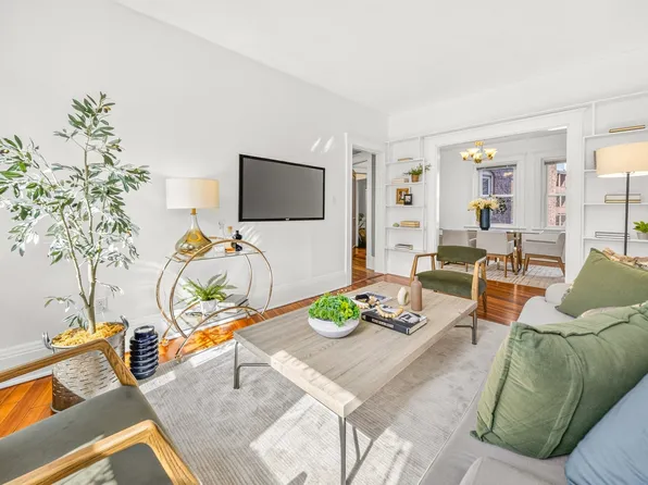 551 Brookline Ave APT 4, Brookline, MA 02445