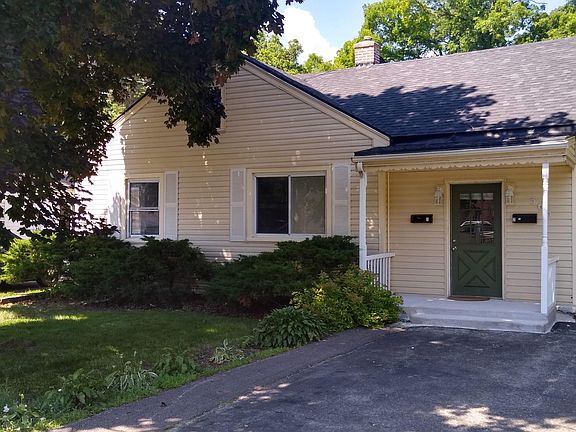 2nd image of 366 N Slusser St APT 1
