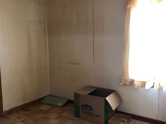 4th image of 1027 Garfield Ave