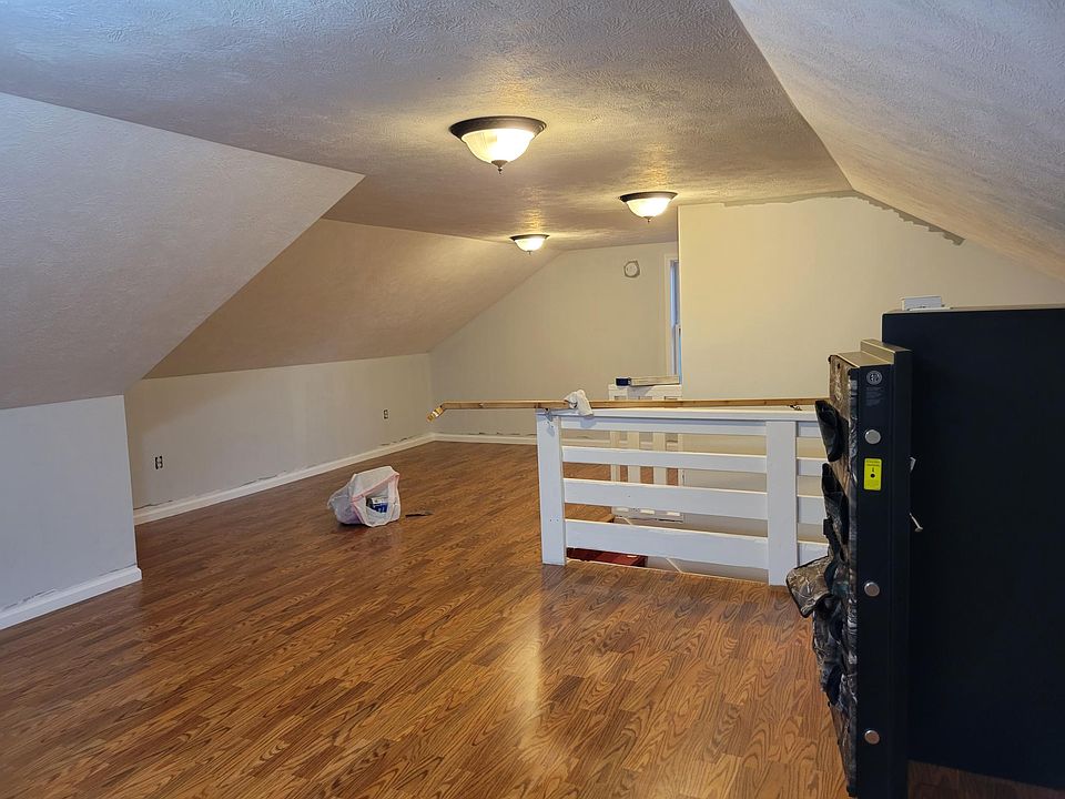 611 2nd St, Traverse City, MI 49684 Zillow