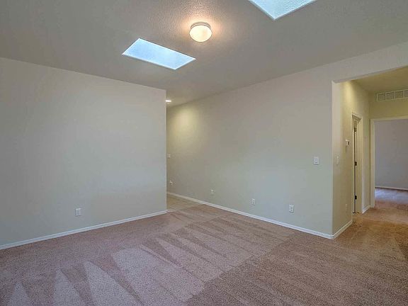 5th image of 10000 Sacate Blanco Ave SW