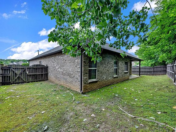 5th image of 208 Creekside Ct