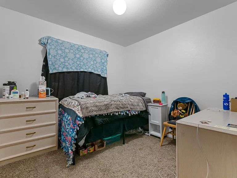 642 N 200 E #104 — Photo 11
