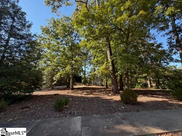 124 Conestee Ave, Greenville, SC 29605