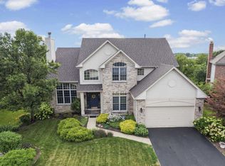 N874 W Curtis Sq, Geneva, IL 60134