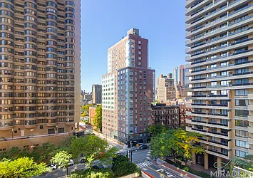 330 East 39th Street #22C in Murray Hill, Manhattan | StreetEasy