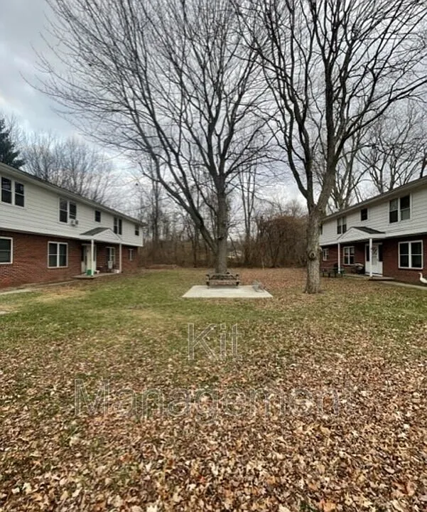 2900 W Dean Rd