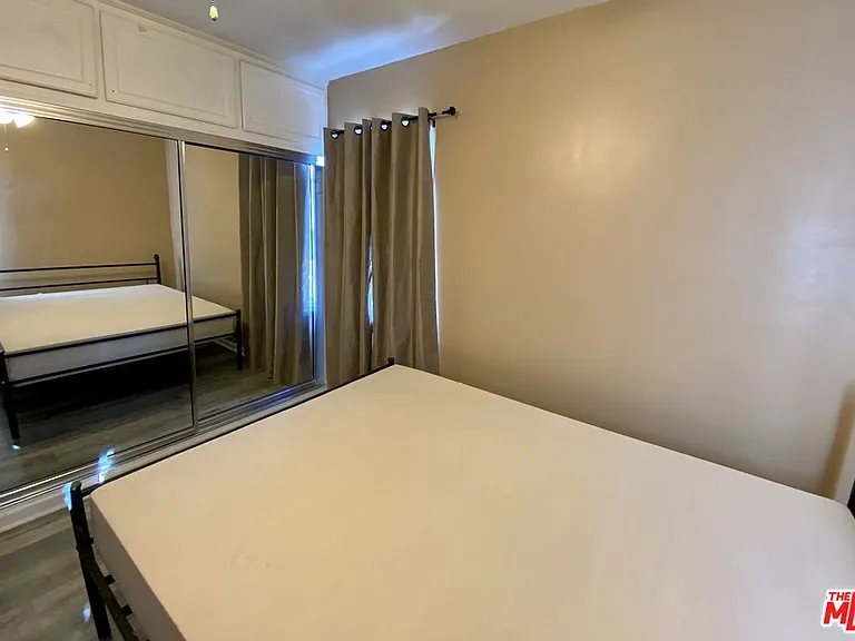1554 S Stanley Ave — Photo 12