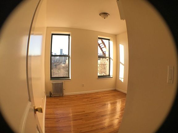 2nd image of 4505 21st St APT 1D