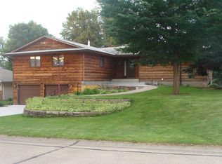 4009 Penrod Ln NE, Saint Anthony, MN 55421