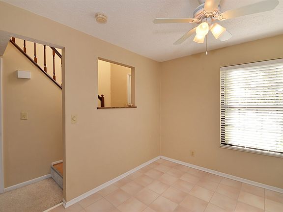 2nd image of 1604 Greens Edge Dr