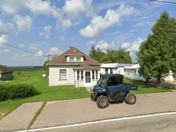 5009 Sherrill Rd, Sherrill, IA 52073